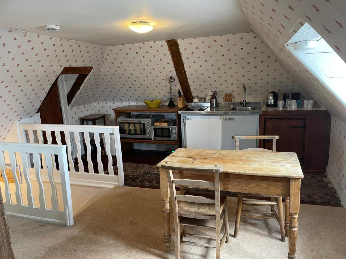 Little Park Farm Queen Anne Farmhouse & Apartments Stratfield Mortimer 외부 사진