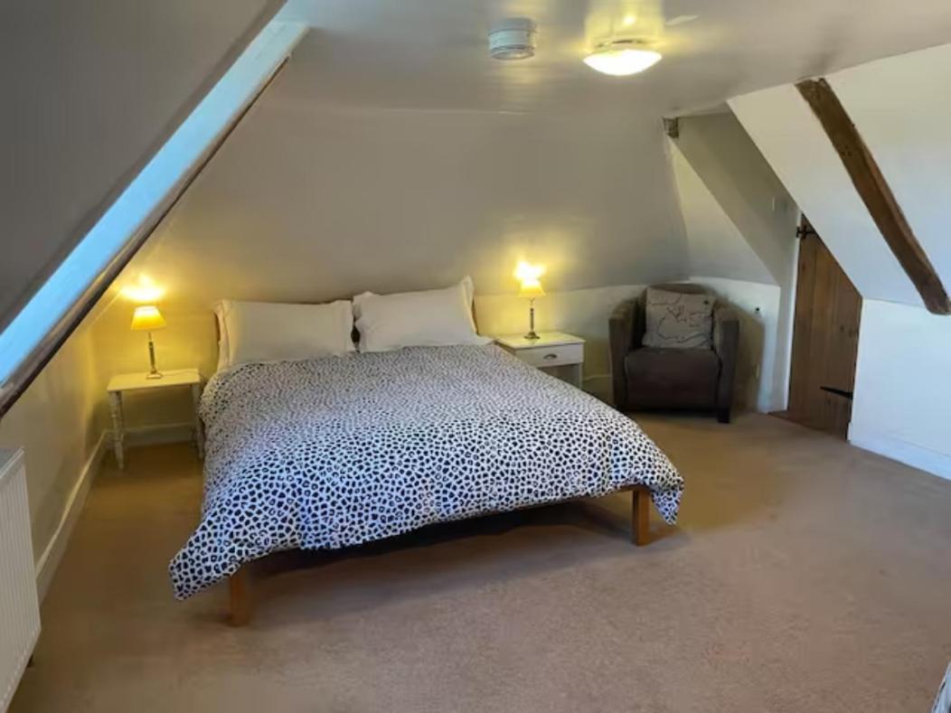 Little Park Farm Queen Anne Farmhouse & Apartments Stratfield Mortimer 외부 사진