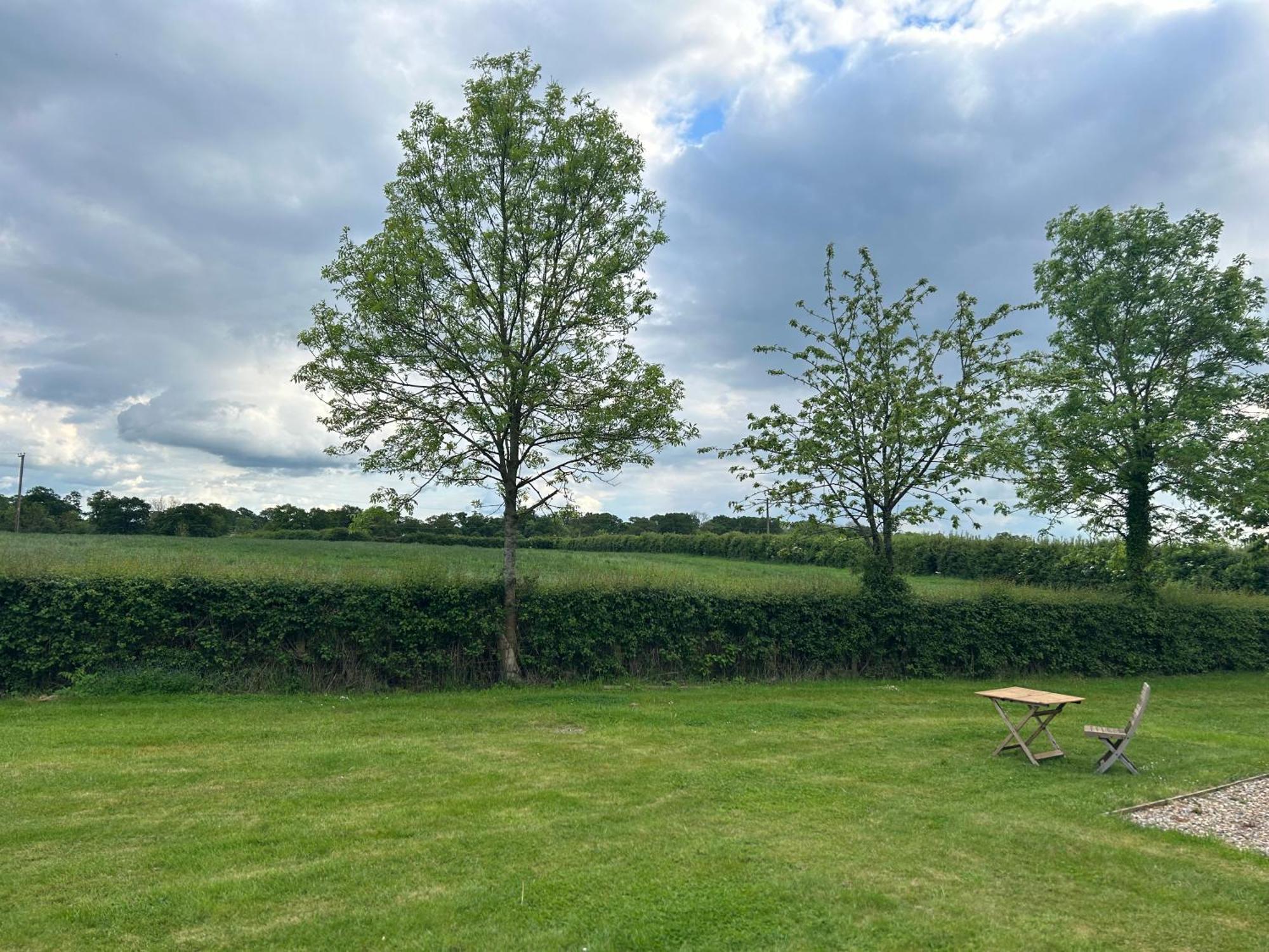 Little Park Farm Queen Anne Farmhouse & Apartments Stratfield Mortimer 외부 사진
