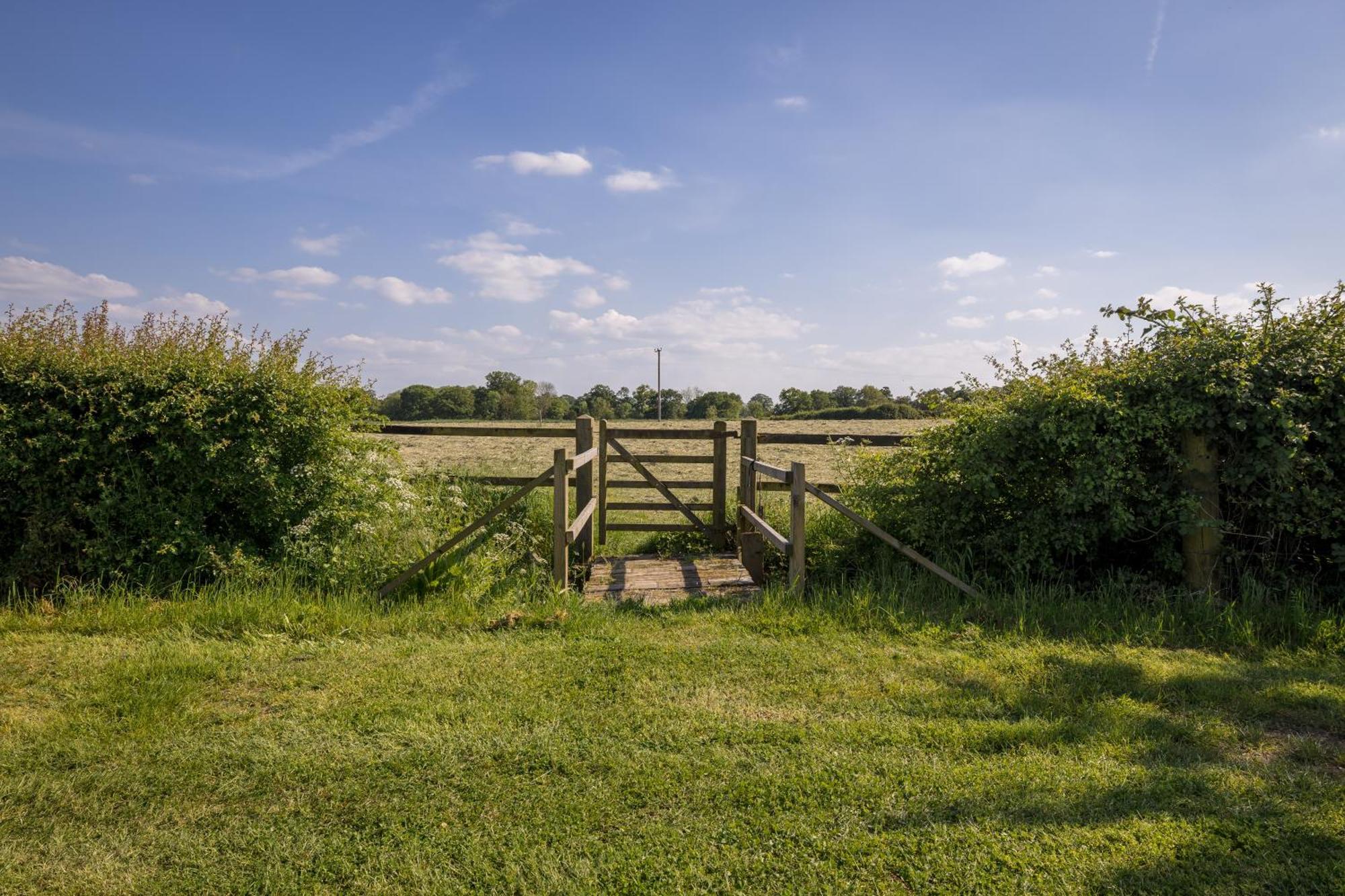 Little Park Farm Queen Anne Farmhouse & Apartments Stratfield Mortimer 외부 사진